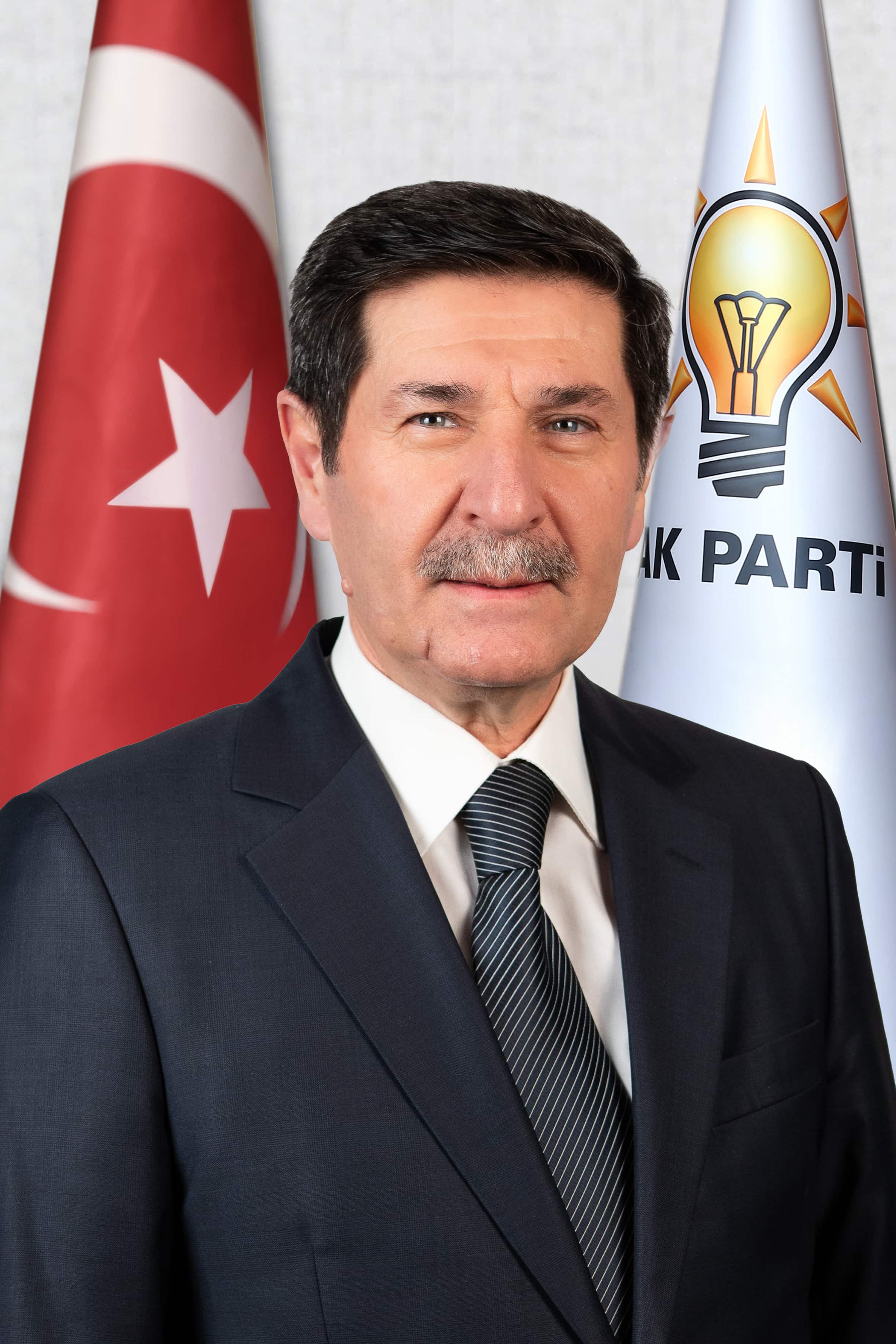 İSMAİL ÖZEL