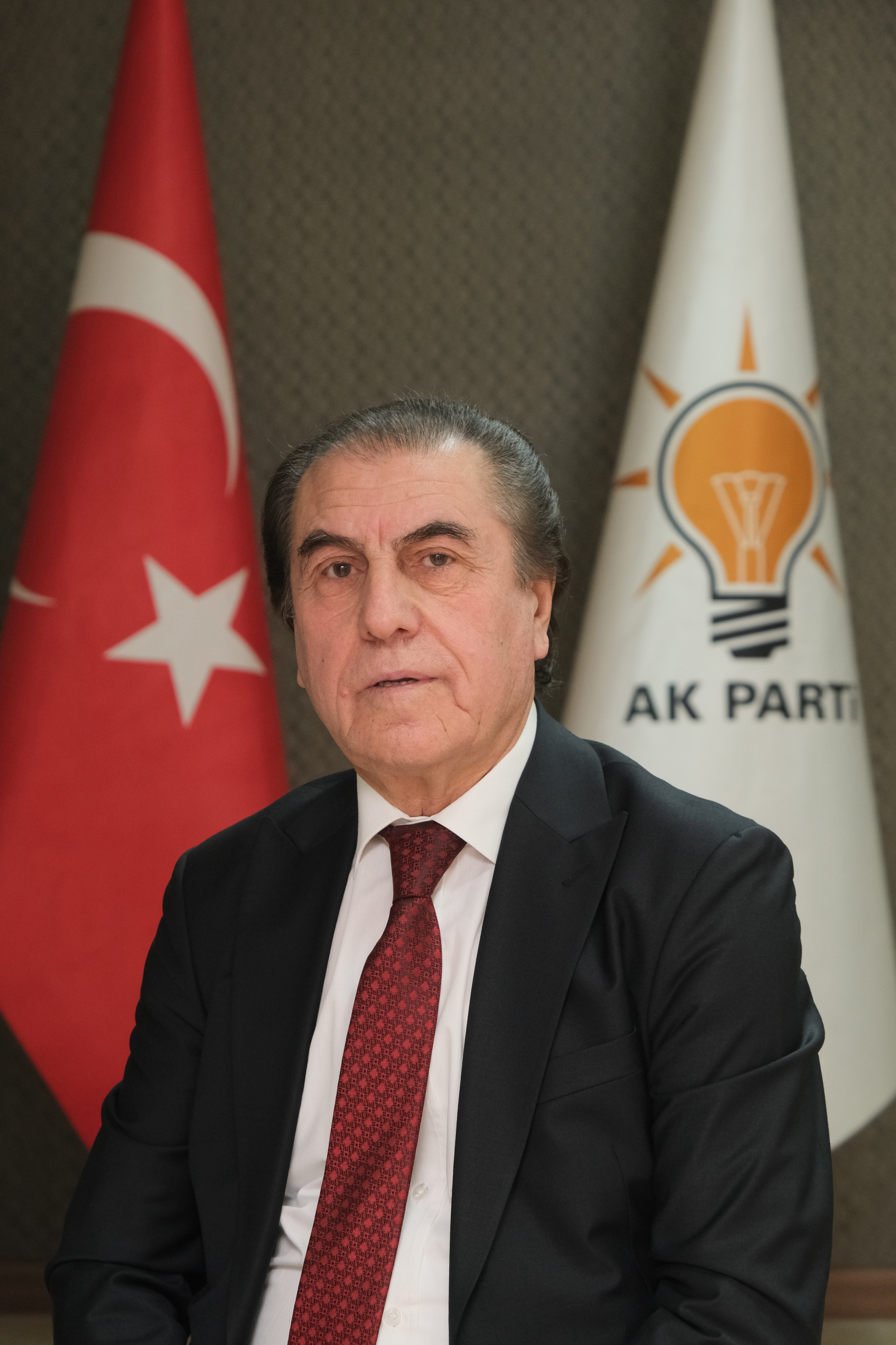 KAMİL KAYAŞ